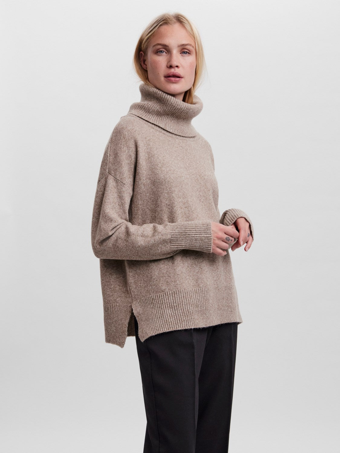 Pull col roulé oversize