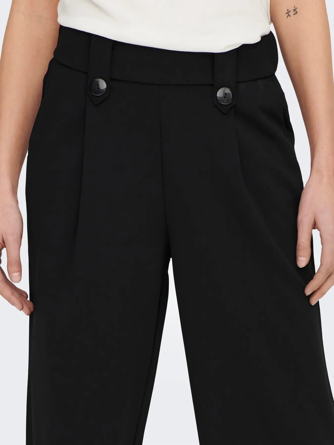 Pantalon fluide boutonnage