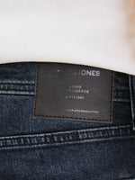 Charger l'image dans la galerie, Jeans classique
