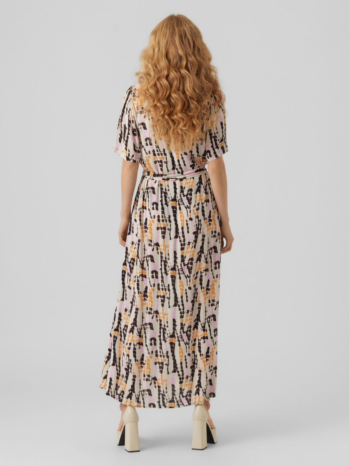 Robe longue printée manches courtes